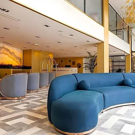 Maritimo Hotel 4*