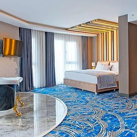 Maritimo Hotel 4*