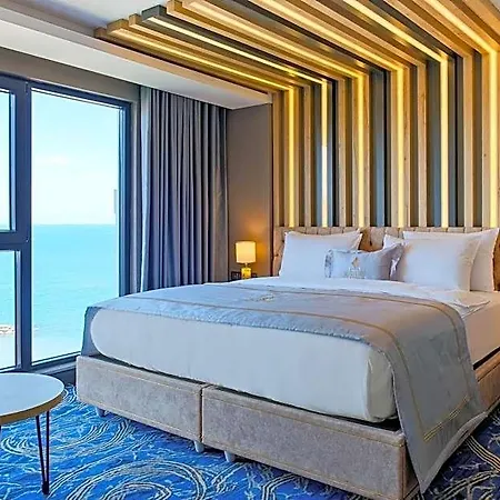 Maritimo Hotel 4*